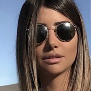 Meet your Posher, Yolanda